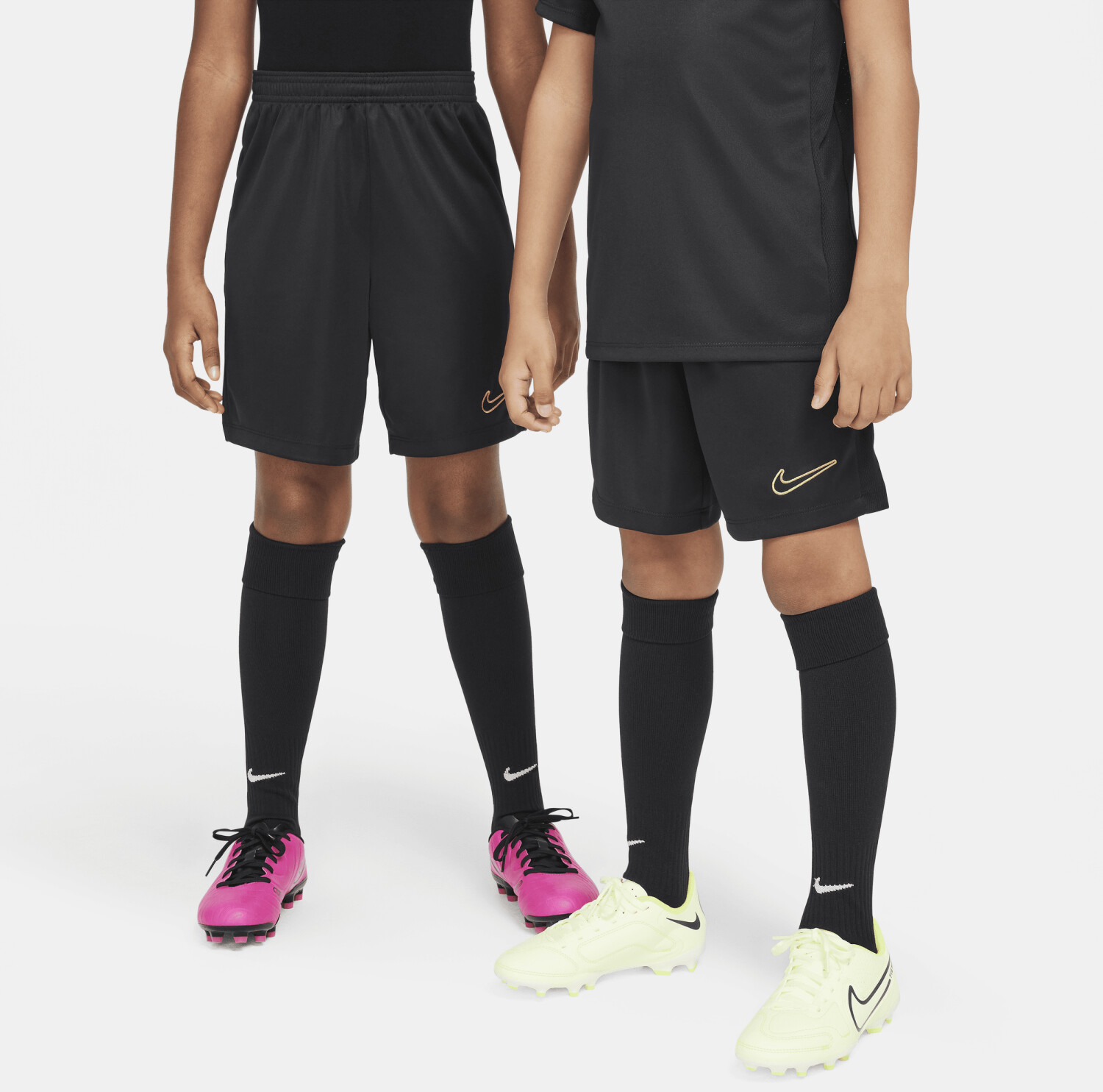 Nike football shorts junior shop