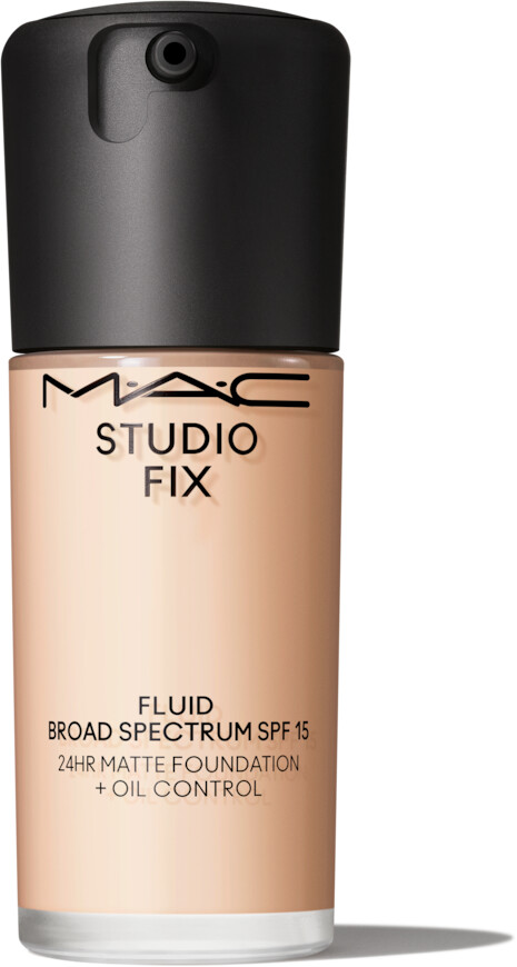 MAC Studio Fix Fluid Broad Spectrum SPF15 Foundation + Oil Control NC12