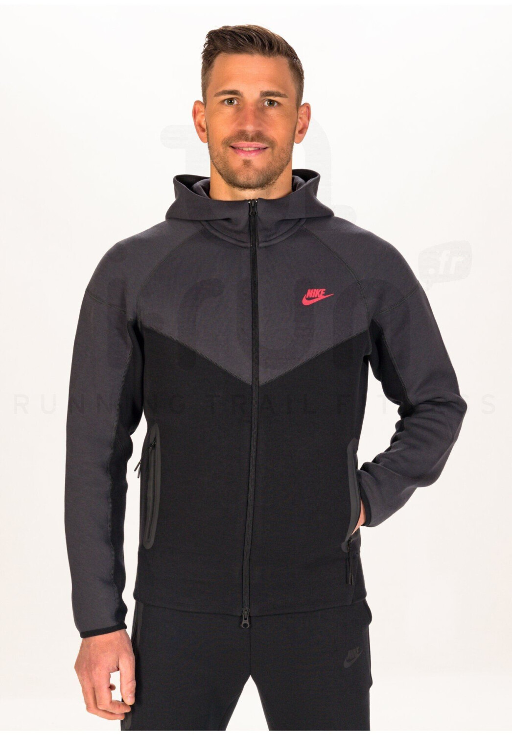 Nike Tech Fleece Windrunner FB7921 black dark smoke grey light crimson desde 70 00 Ofertas Black Friday Compara precios en idealo