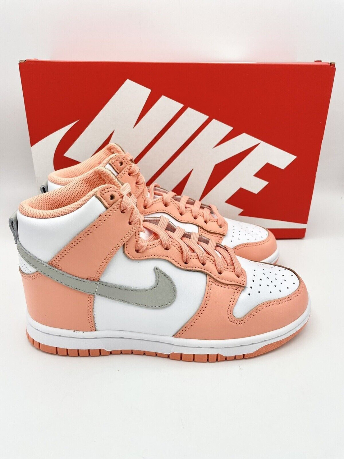 Salmon pink nike deals