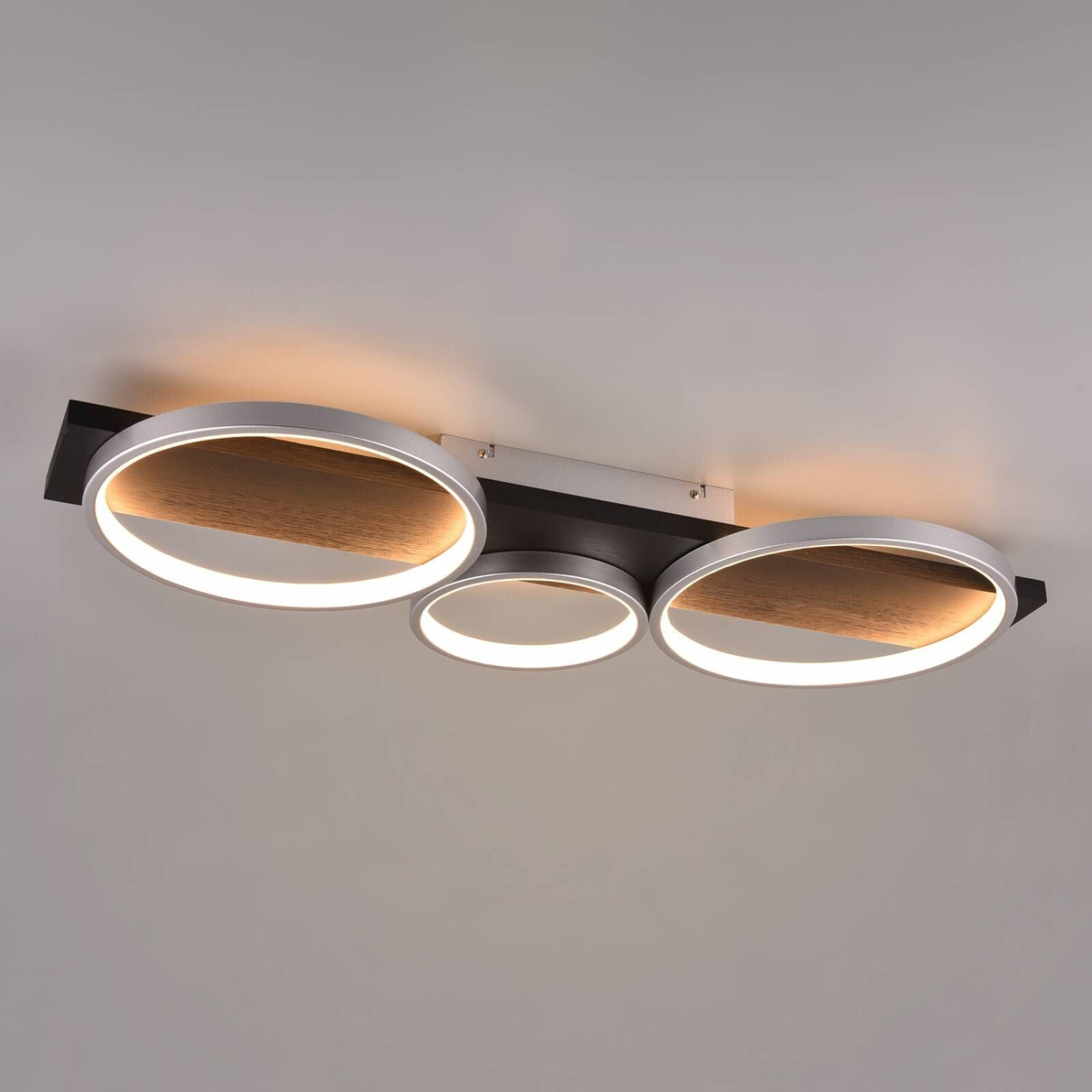 Trio Medera LED ceiling light, three-bulb, titanium