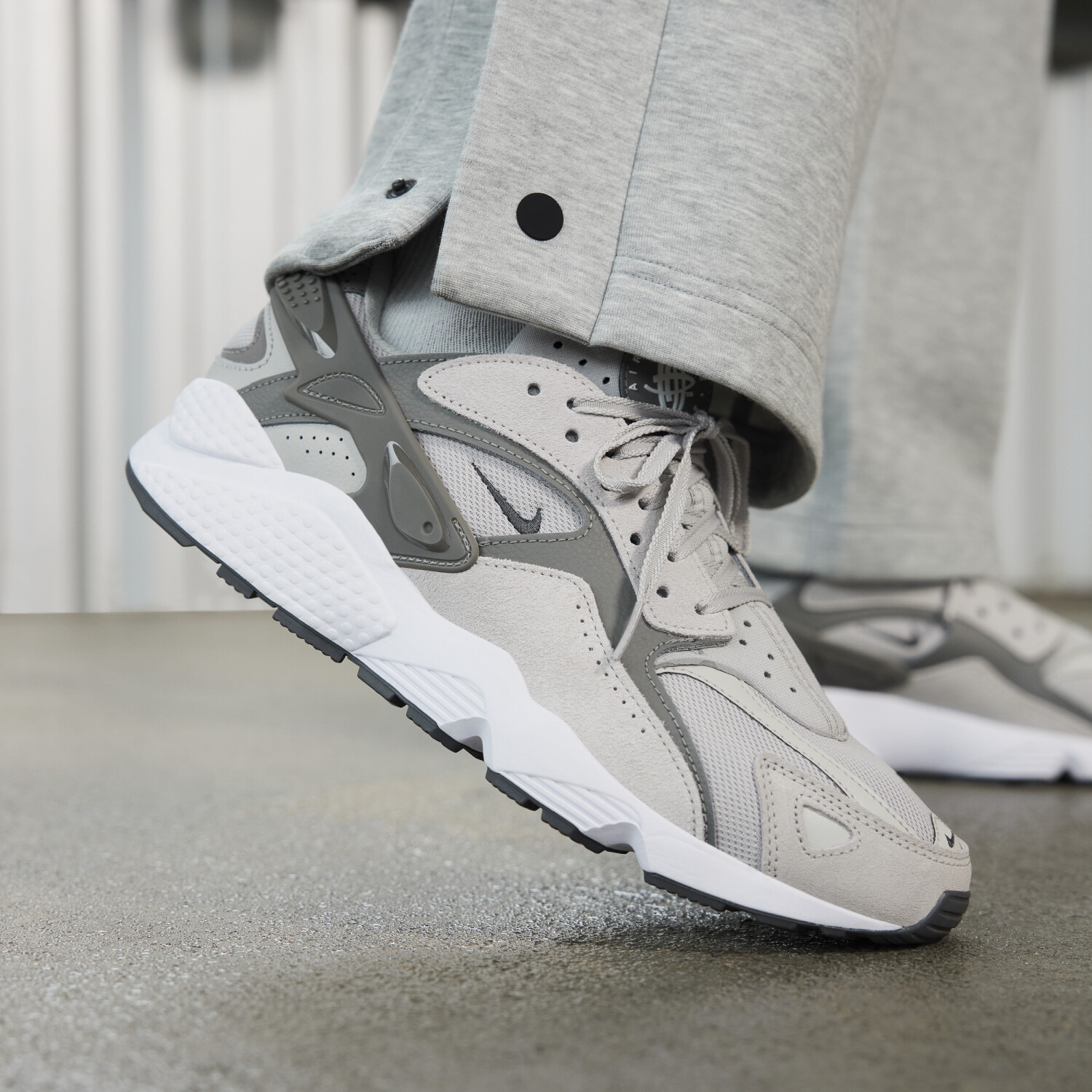 Nike Air Huarache Runner DZ3306 light iron ore blanco flat pewter iron grey ab 111 99 Preisvergleich bei idealo
