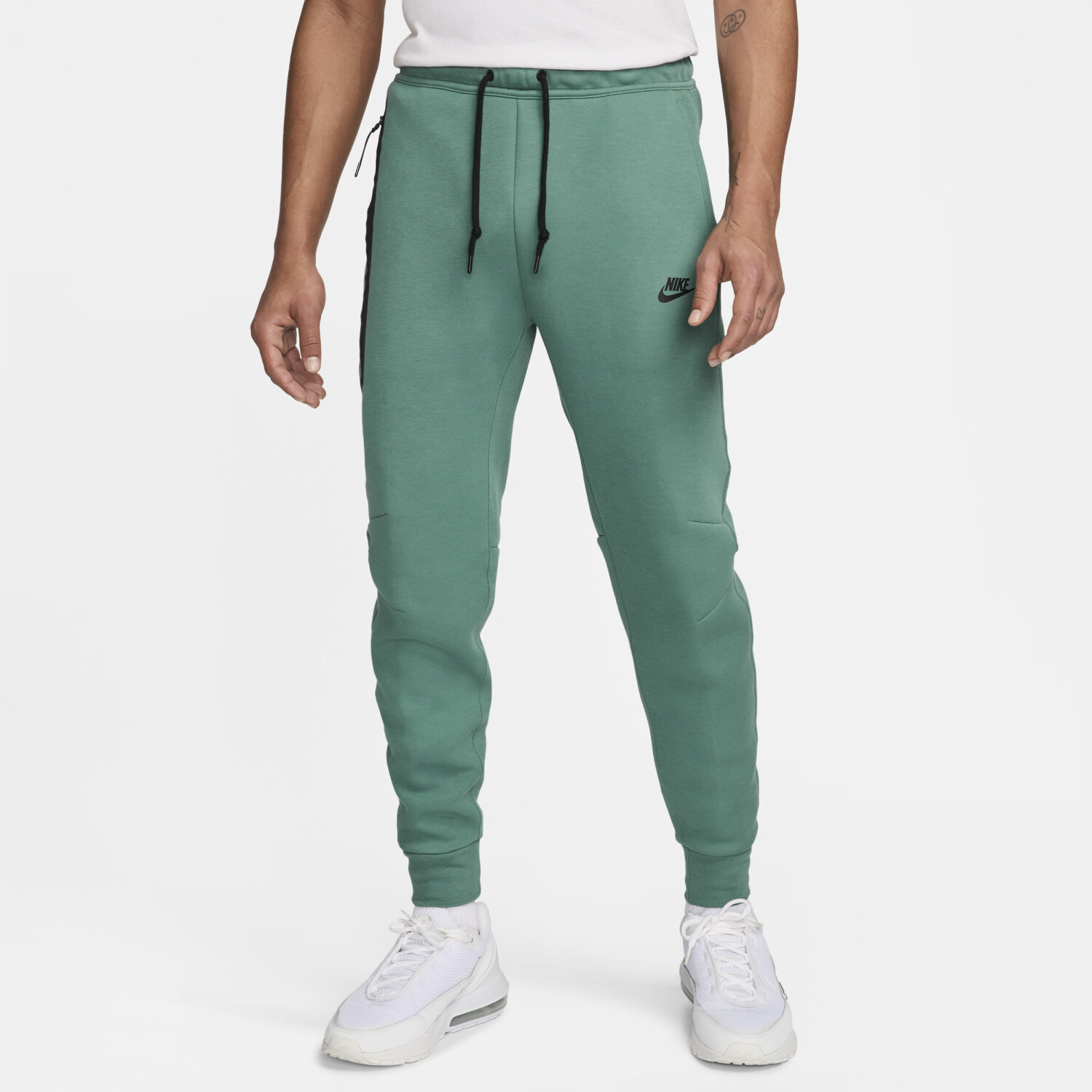 Nike men's sportswear tech fleece jogger sweatpant clearance