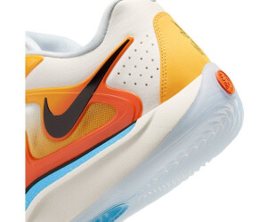Black and gold nike basketball shoes 2025