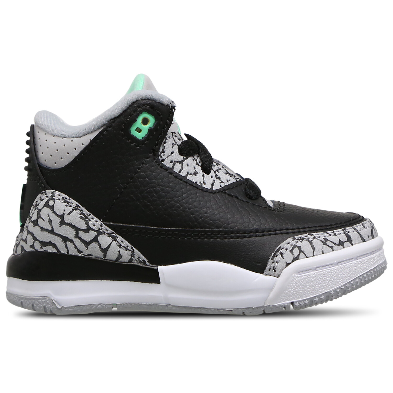 Nike 3 retro deals
