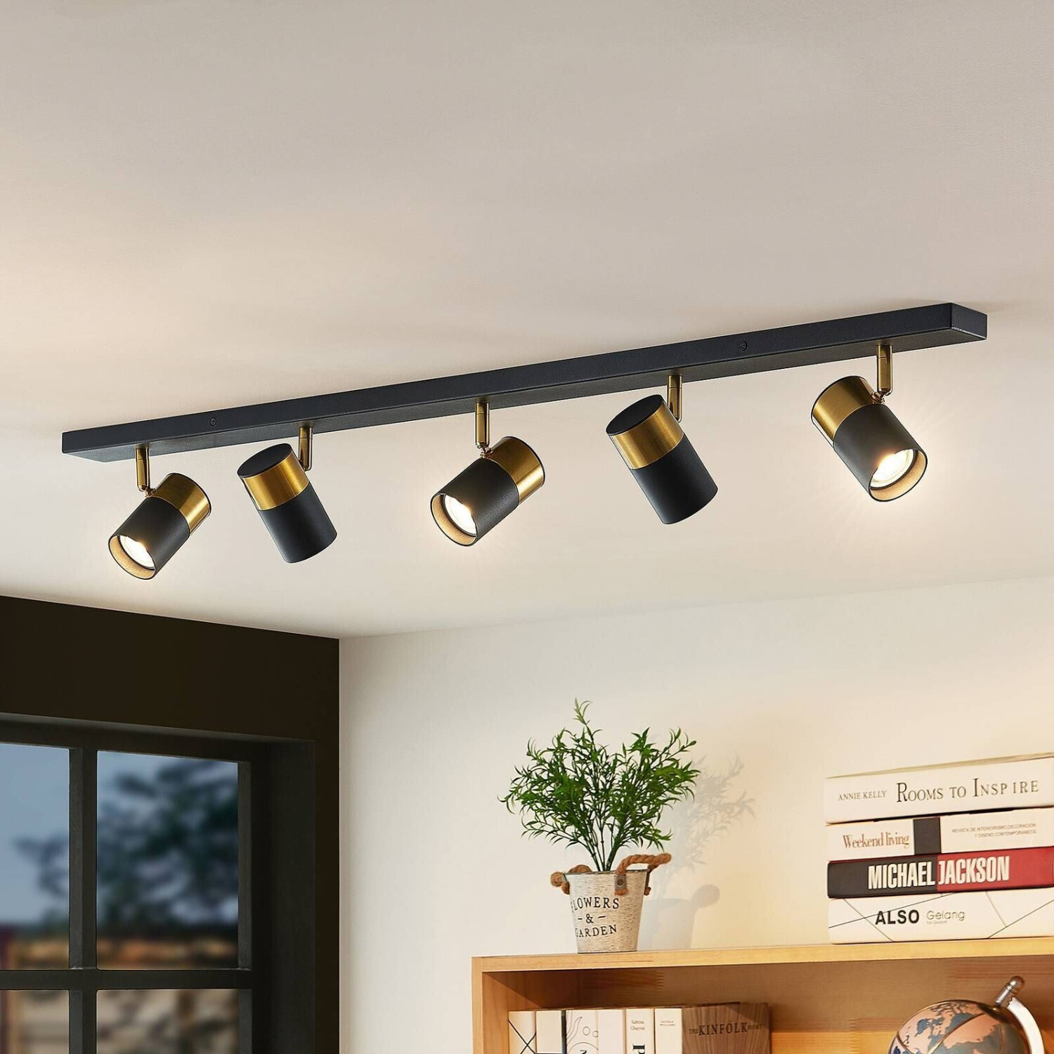 Arcchio Evaro ceiling spotlight gold ring at the back 5-fl.
