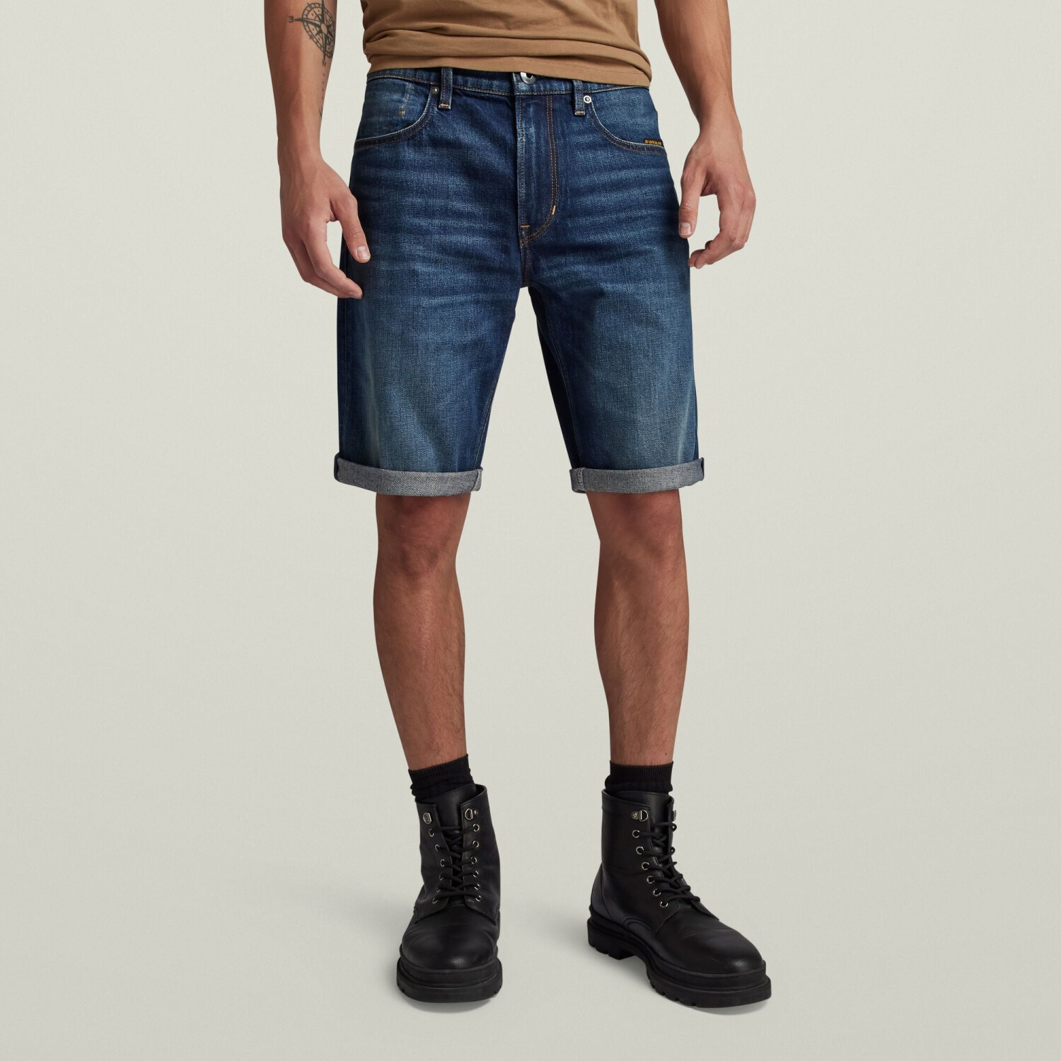 G-Star Mosa Shorts (D24430) worn in isola night