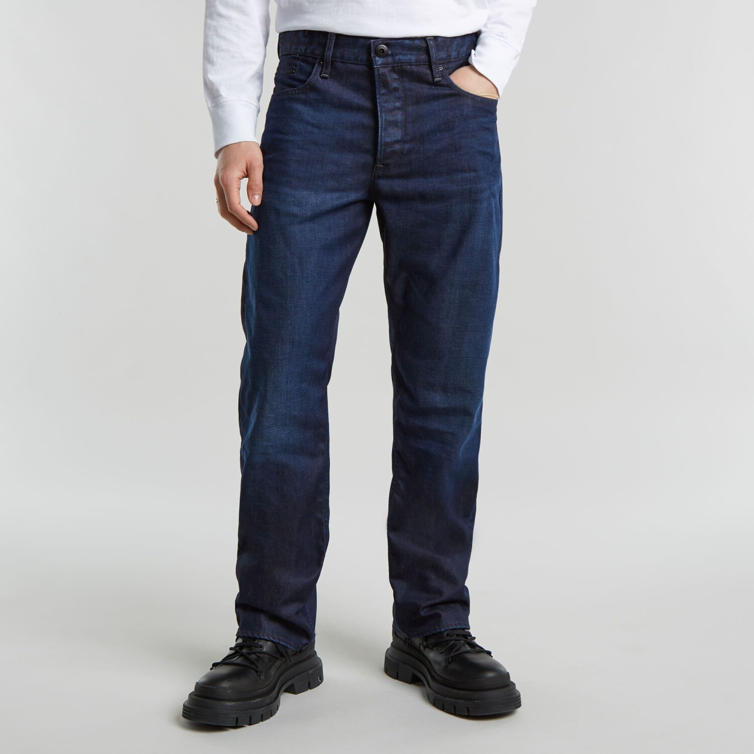 G-Star Dakota Regular Straight Jeans (D23691) worn in frisian night