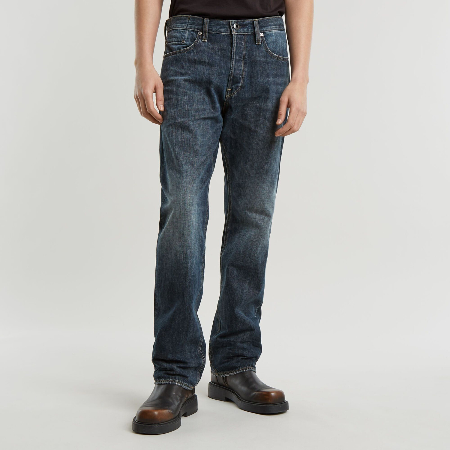 G-Star Dakota Regular Straight Jeans (D23691) worn in broken cloud