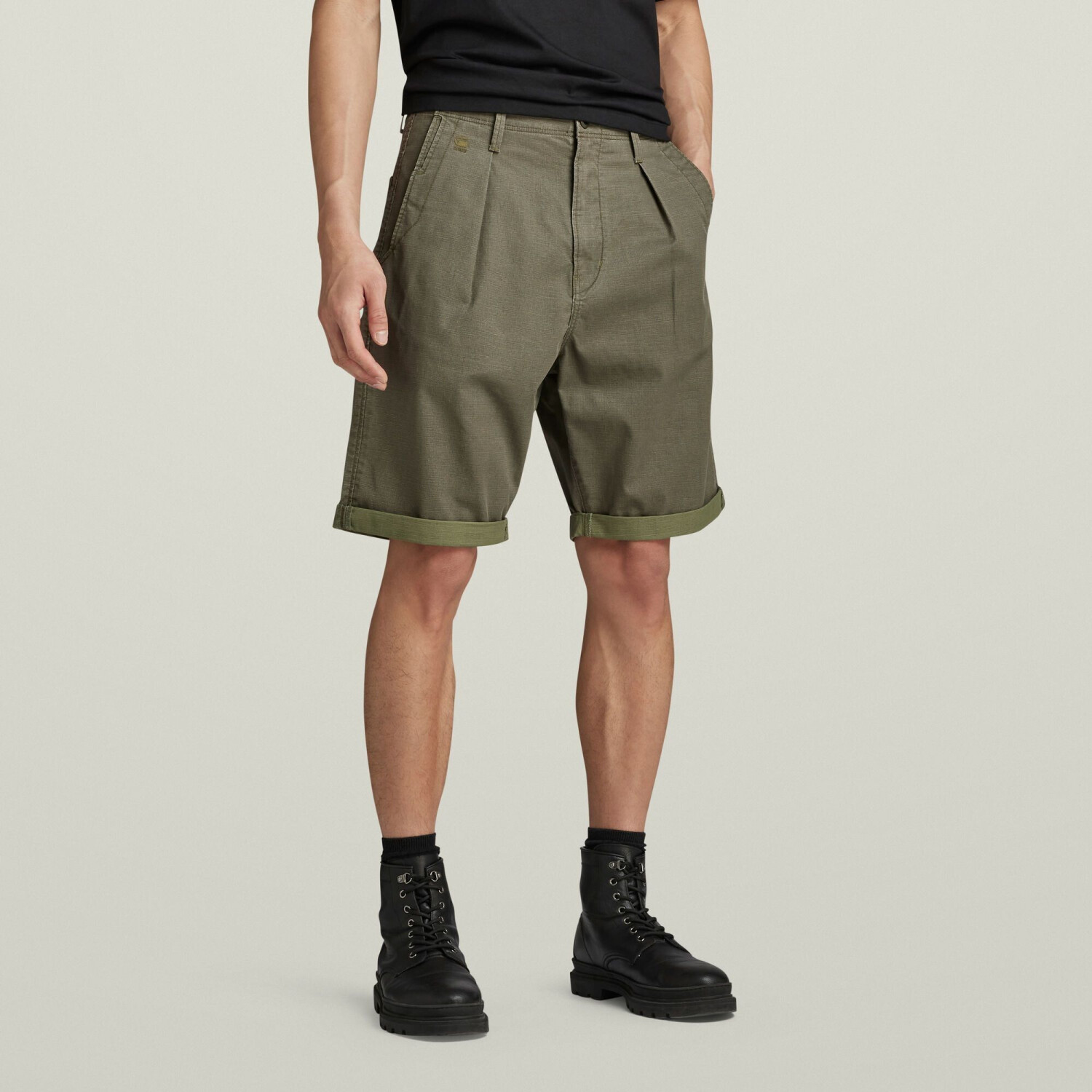 G-Star Pleated Chino Shorts (D24544) sage/shadow olive