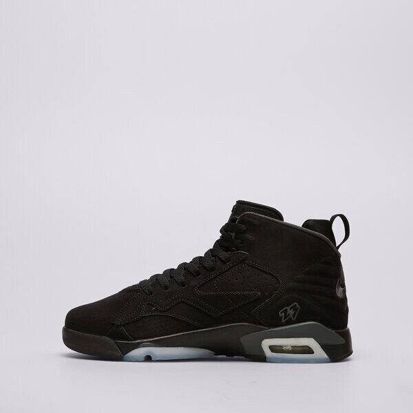 Nike Jumpman MVP Shoe for older kids black