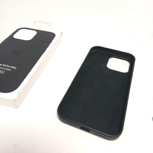 Apple Silikon Case mit MagSafe (iPhone 16 Pro Max) Schwarz, Bild 13