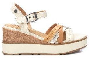 Carmela 161386 Wedge Sandal beige