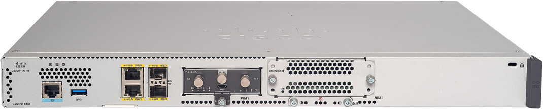 Cisco Systems Catalyst 8200 (C8200-1N-4T)