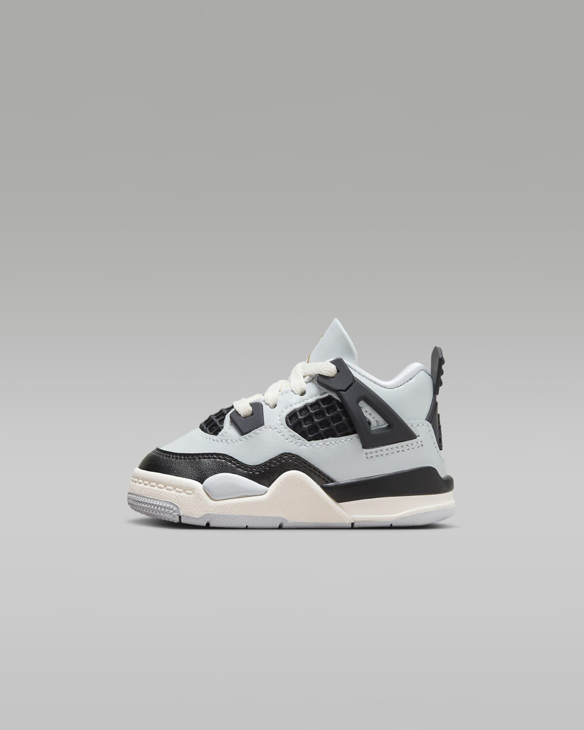 Black and gold kids jordans store