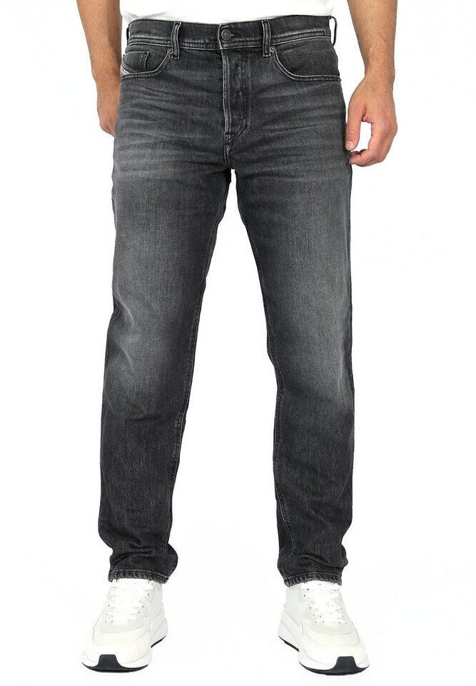 Diesel Tapered-fit Jeans D-Finitive 09F84