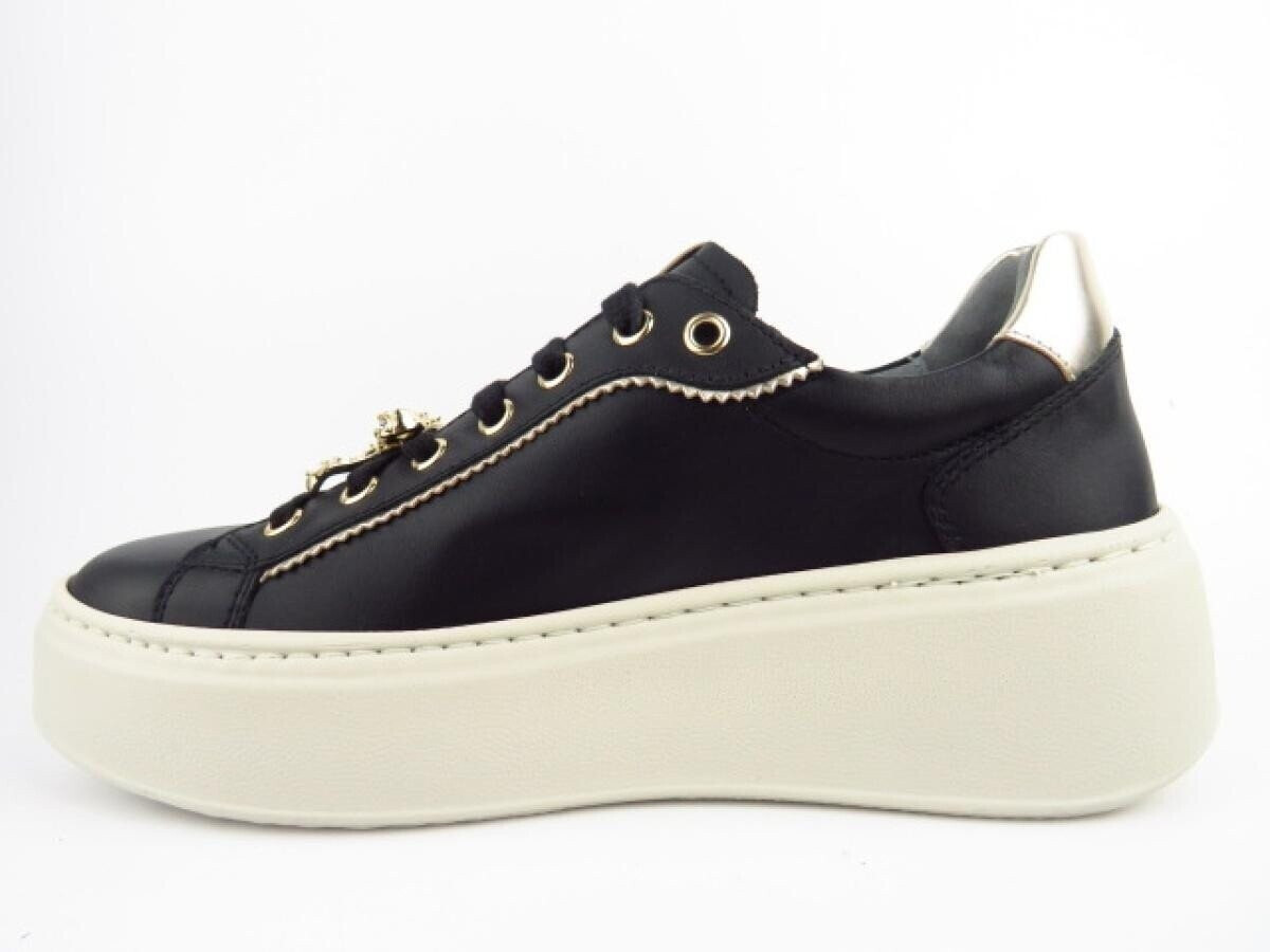 Nero Giardini Women's Sneaker black