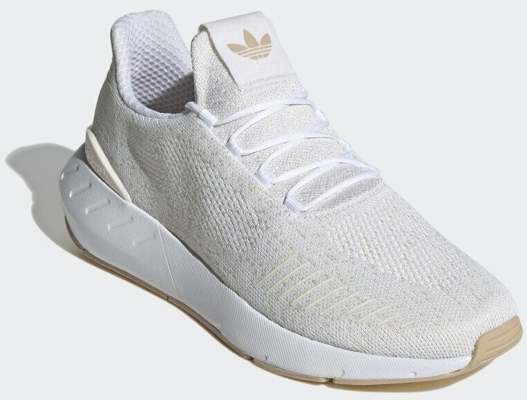 Swift run adidas beige 2025