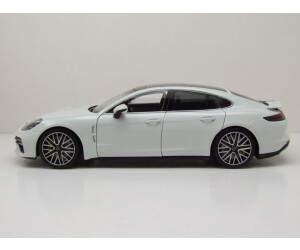 Minichamps 1:18 Porsche Panamera Turbo S 2020 white metallic
