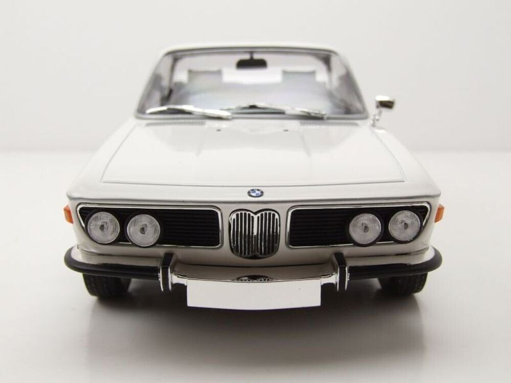 Minichamps 1:18 BMW 2800 Cs 1968 white ab 86,99 Minichamps 1:18 BMW 2800 Cs 1968 white ab 86,99