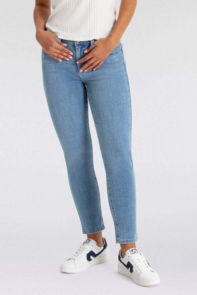 Levi's Mid Rise Boyfriend Lapis Topic
