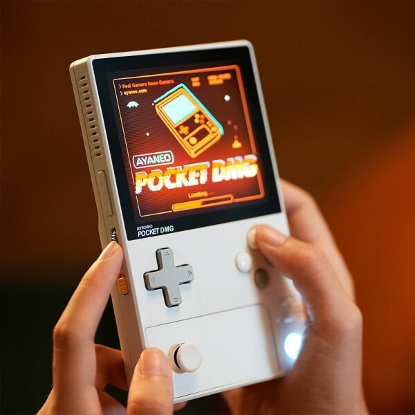 Ayaneo Pocket DMG 16GB/512GB Moon White, Bild 5
