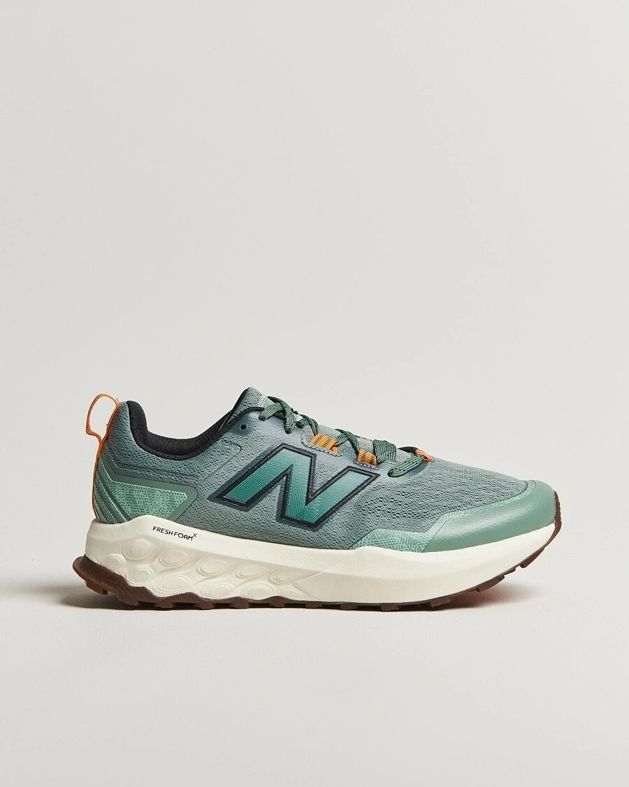 New Balance Fresh Foam X Garoé V2 dark juniper with angora and black