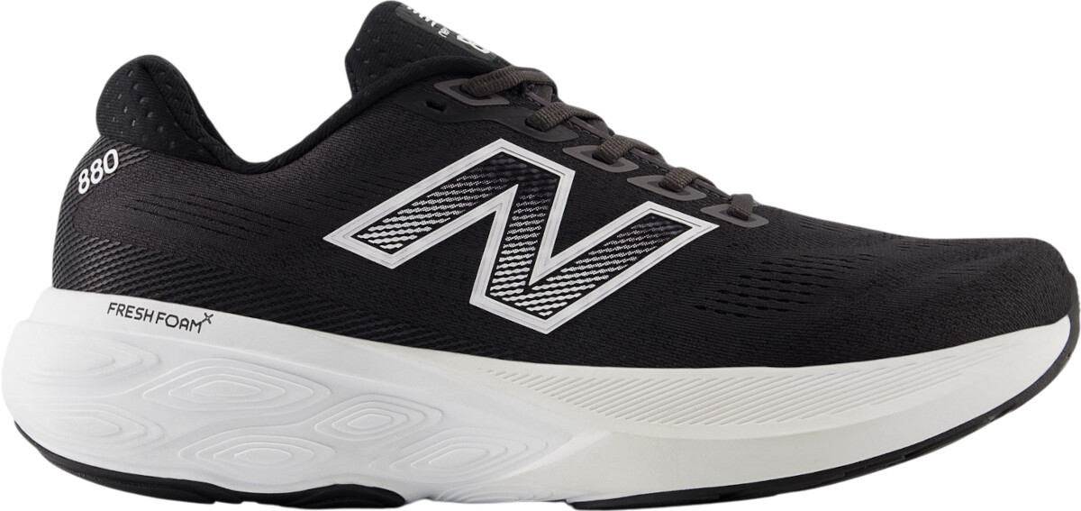 New Balance Fresh Foam X 880v15 black with white and reflection