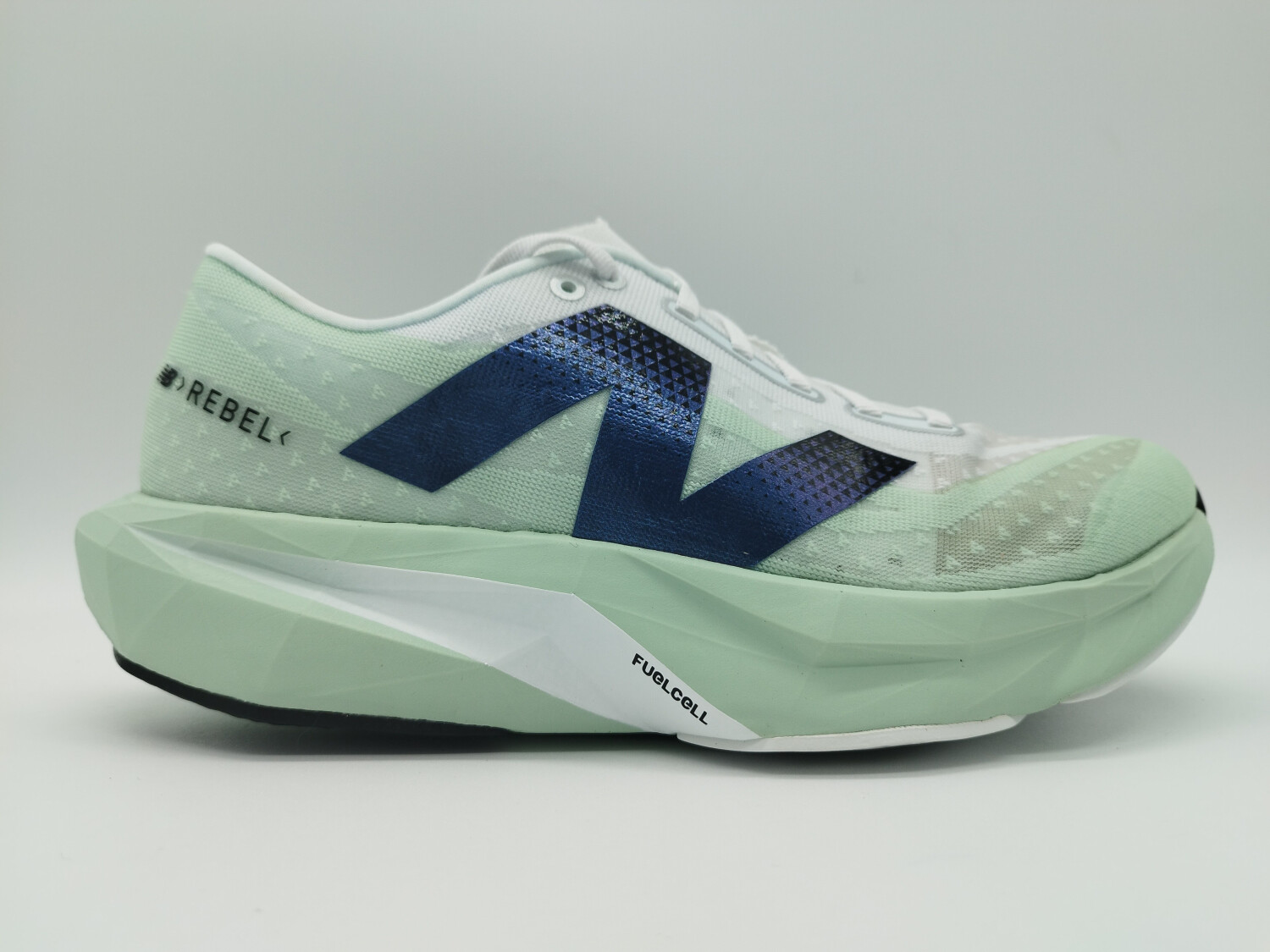 New Balance FuelCell Rebel v4 (MFCXCE4-D) clay ash/white