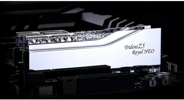 G.Skill Trident Z5 Royal Neo 64GB Kit DDR5-6000 CL26 (F5-6000J2636H32GX2-TR5NS), Bild 5