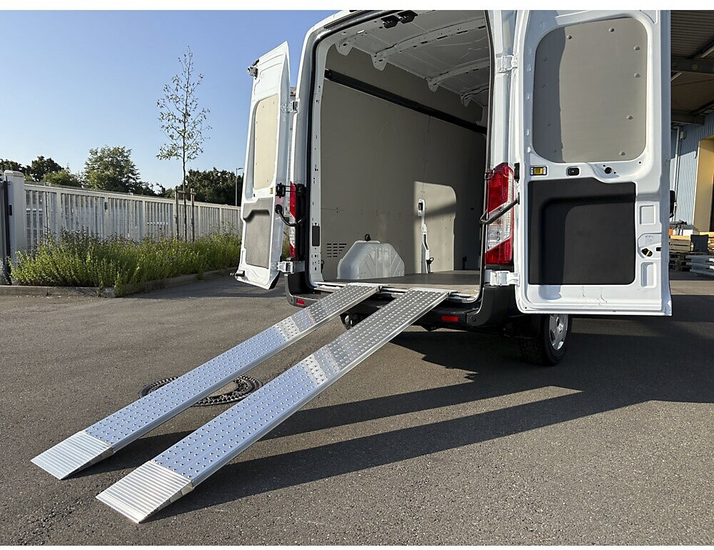 ALTEC Guía de carga de aluminio perforada L1500xA300 mm sin borde (081.01.020)