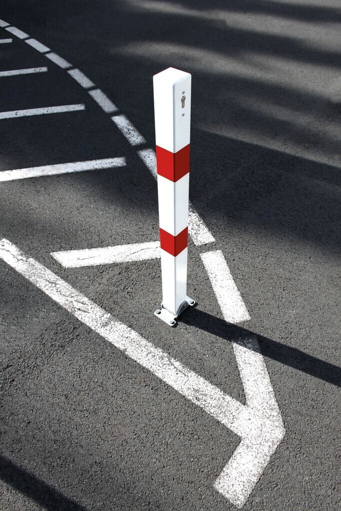 Alberts Alberts Barrier Post Klappy 70x70 mm with Profile Cylinder Lock for Mounting foldable white/red (780609) - detail view