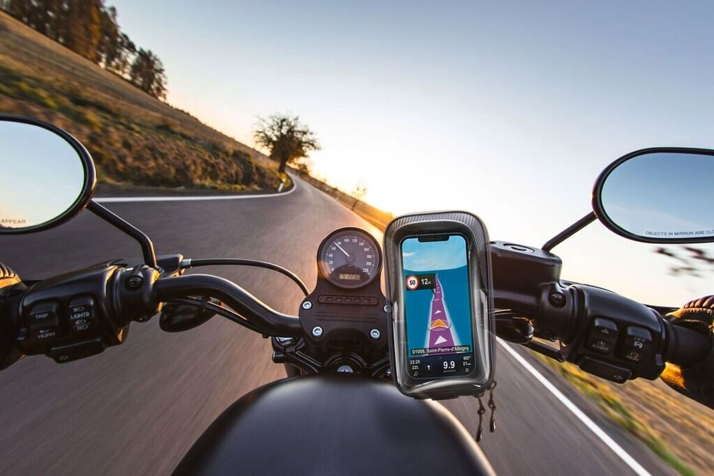 Cellular Cellular Line Rider Shield - Universal Waterproof Smartphone Holder for Motorcycles and Bikes with Sun Visor and 360 Rotation (MOTOHOLDERCASEK) - detail view