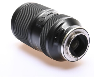 Tamron 70-180mm f2.8 Di III VC VXD G2 Black Friday 2025 | Comparez