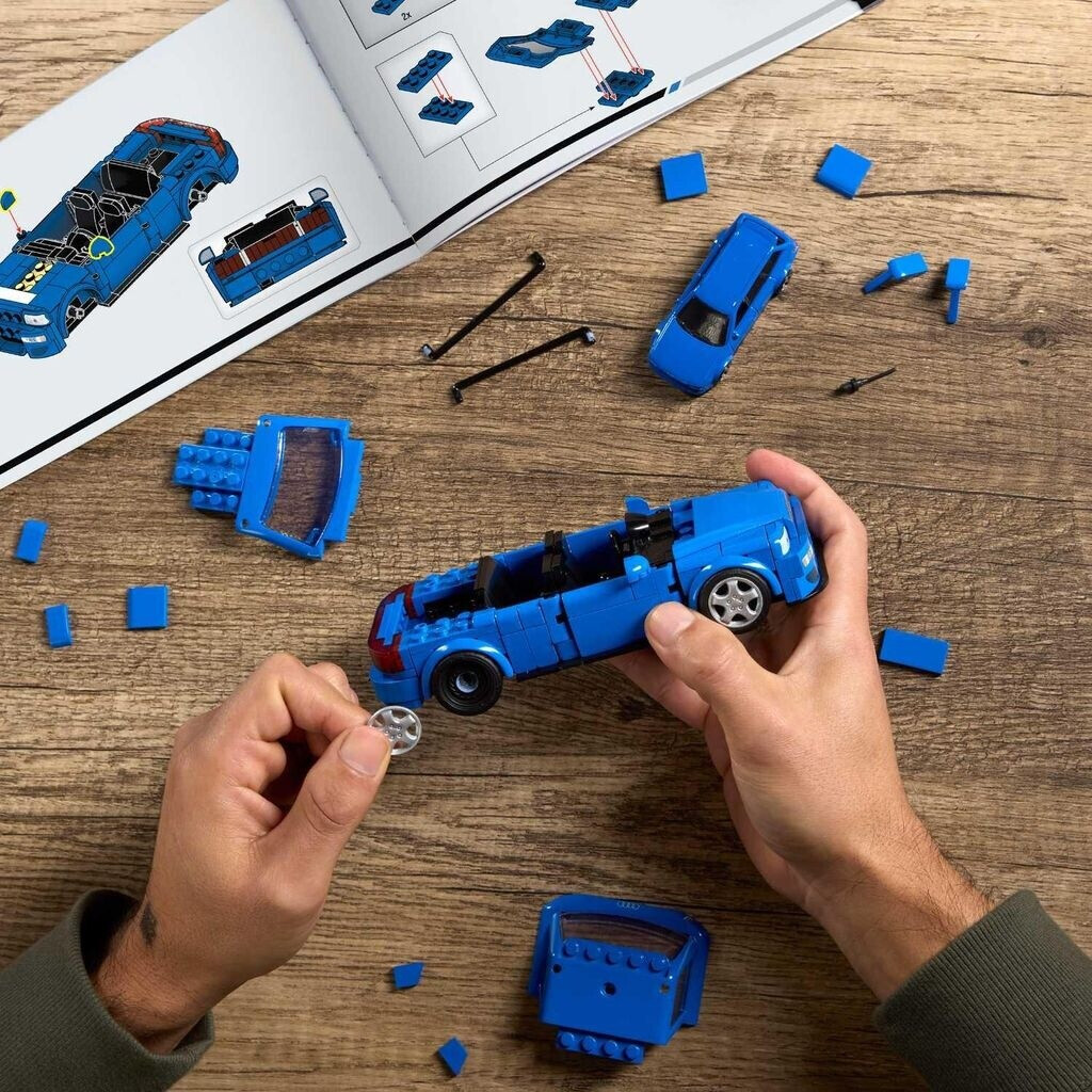 Mattel Brick Shop Hot Wheels Speed Series Audi Avant RS2 (JGR28