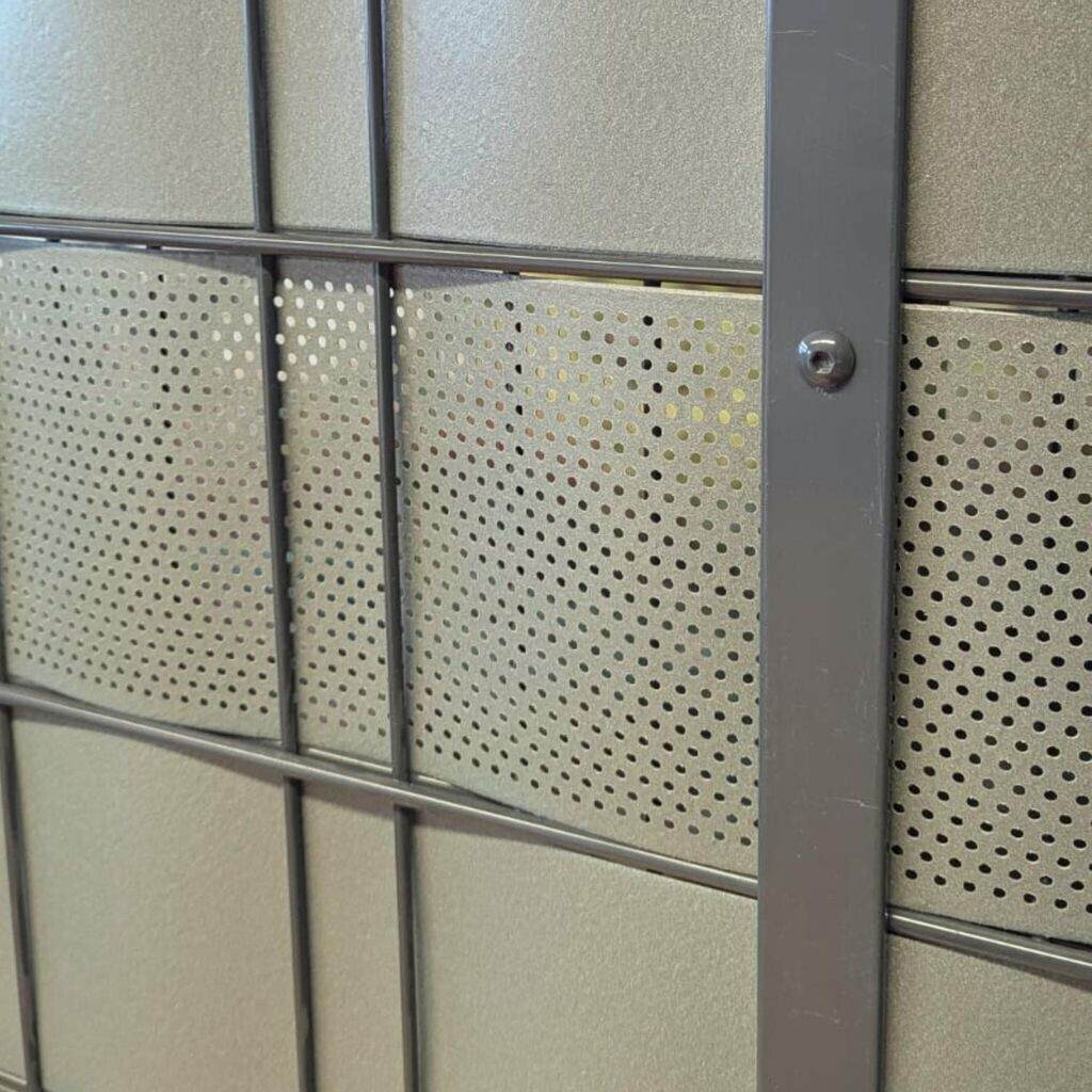 zaun|zu zaun|zu Sichtschutzstreifen Polyal Eco Gelocht 20% 26 m x 19 cm x 0,1 cm Salbei - detail view