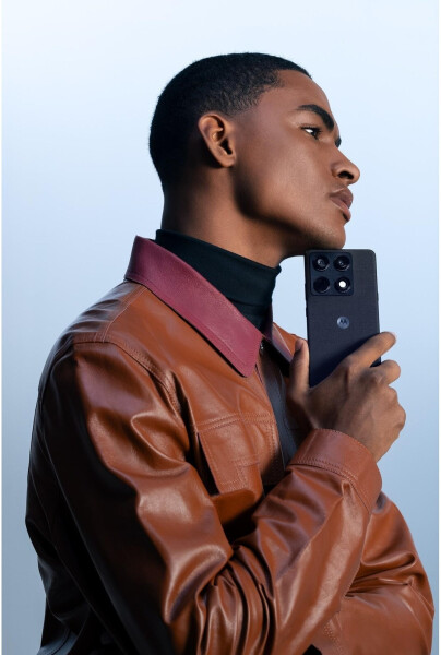 Motorola Signature PANTONE Carbon, Bild 12