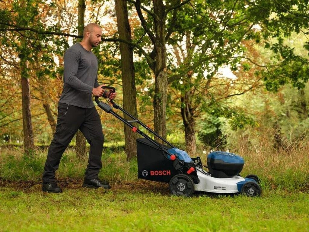 Bosch Bosch 06008C8200 - back view