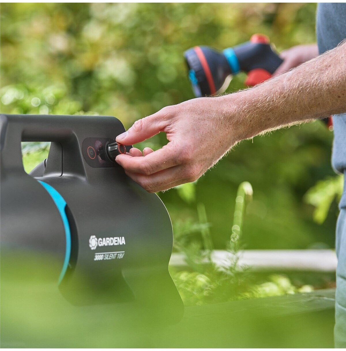 Gardena Gardena 3000 Silent 18V P4A Solo - back view