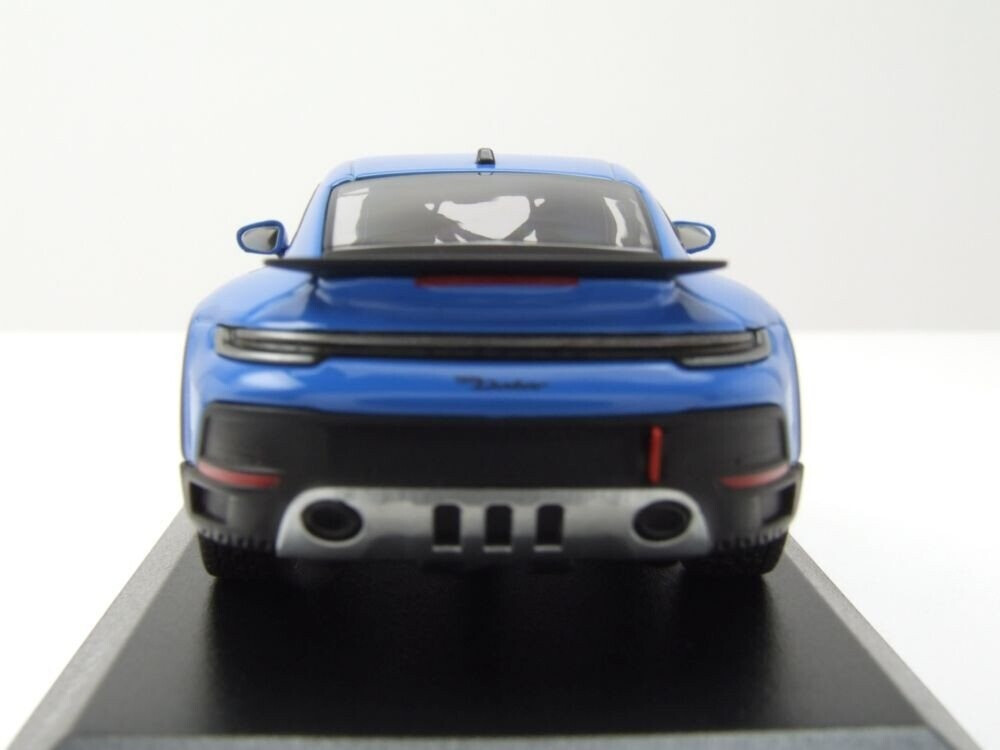 Minichamps 110062070 PORSCHE 911 DAKAR – 2022 – WHITE 1/18