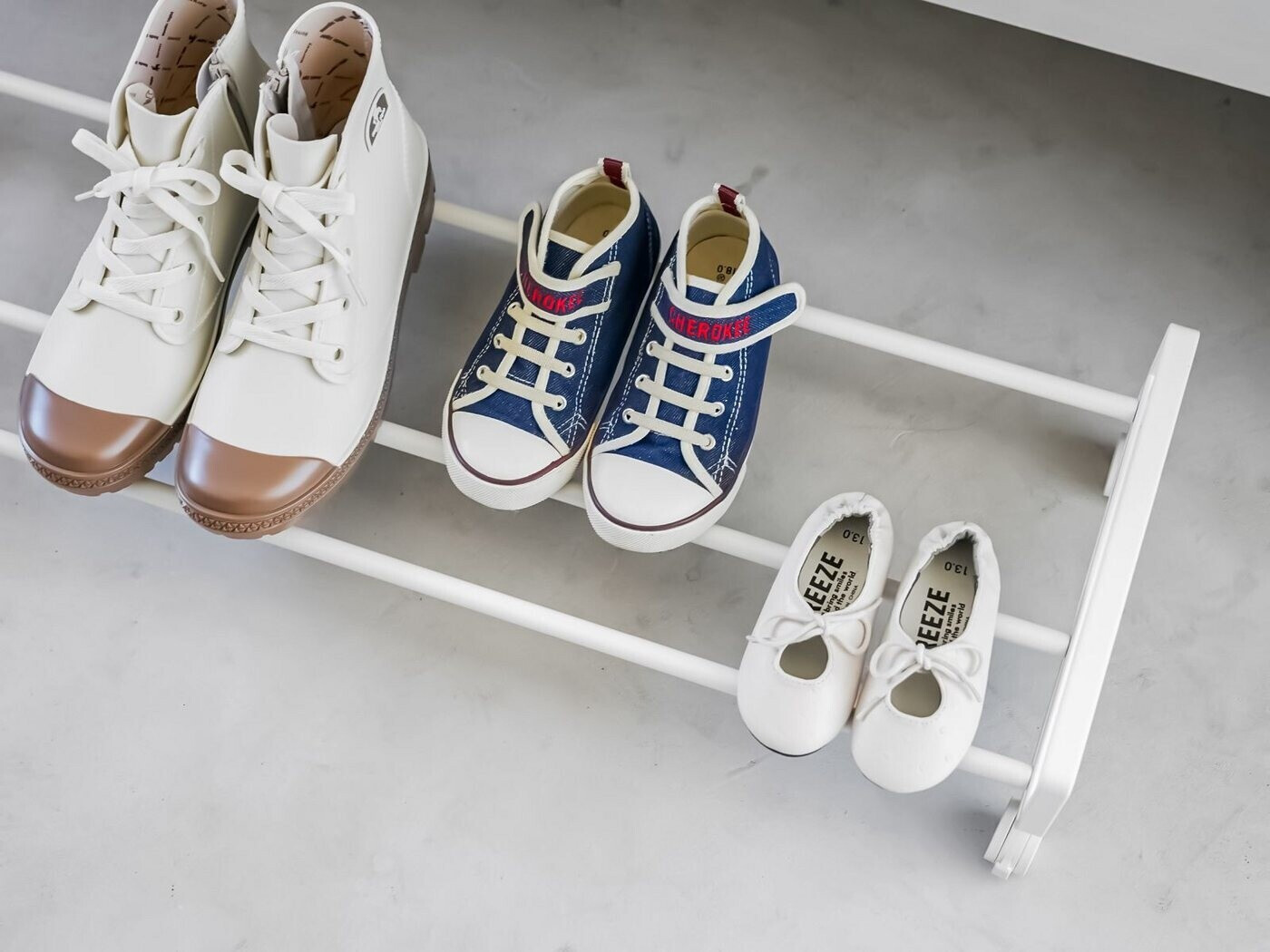 YAMAZAKI Tower Schuhregal mit Rollen, weiß, Metall (1622) ab 47,00 € (Oktober 2026)