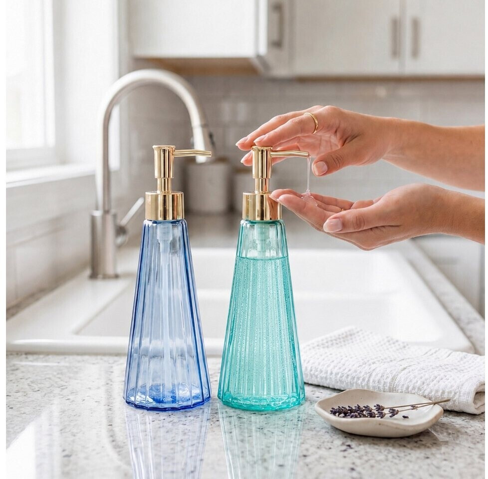 bettwäsche 3 teilig Great Bay Home Bettwäsche-Set, 3-teilig, wendbar, Blaue Steppdecke mit 2 Kissenbezügen, leicht, alle Jahreszeiten, gemütlich, Moderne Tagesdecken, Stuhl aus nordischer Eiche