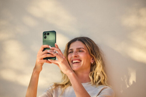 Fairphone 6+ Forest Green, Bild 4