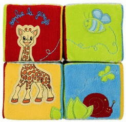 Vulli Sophie the Giraffe Early Learning Cubes