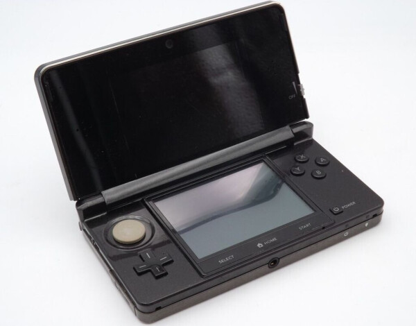 Nintendo 3DS kosmos-schwarz, Bild 6