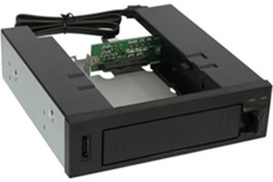 InLine Hot Swap 5,25 pour SATA HDD