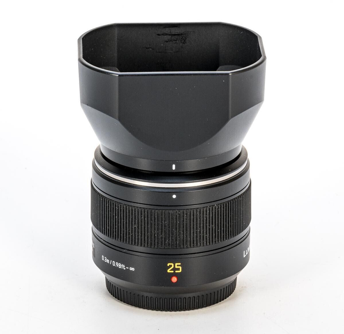 Panasonic Leica DG Summilux 25mm f1.4 Aspherical (H-X025E) ab 536,28 € |  Preisvergleich bei idealo.de