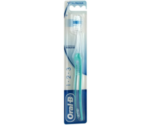 oral b indicator 35 medium toothbrush