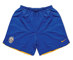 pantaloncini nike juventus