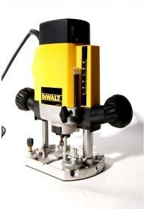 Buy DeWalt DW615 from £223.38 (Today) – Best Deals on idealo.co.uk